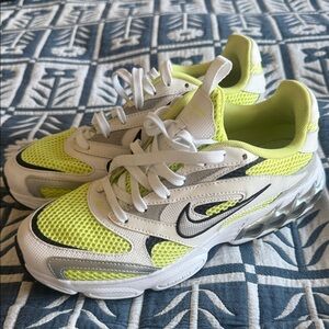 Nike Zoom Air Fire - size 8.5